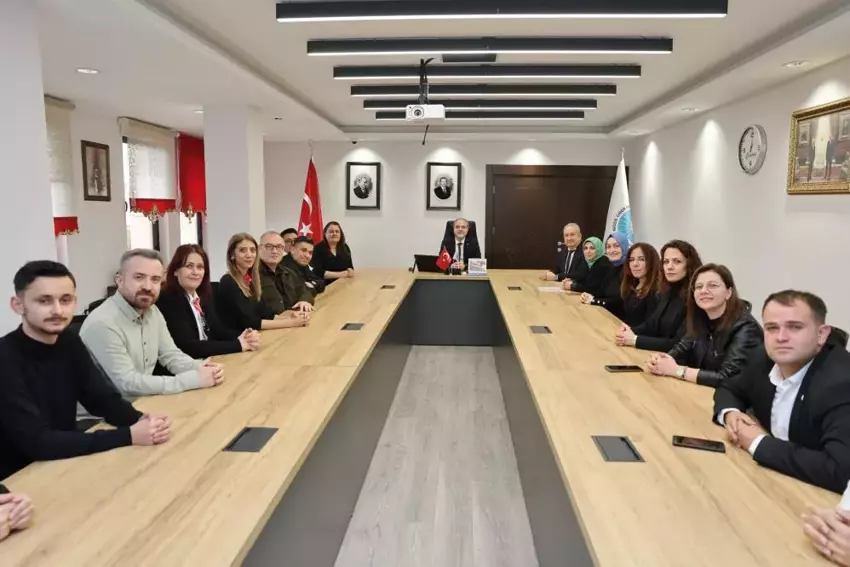 Engelsiz kampüs için Niğde’de akademisyenlere işaret dili eğitimi verildi.(Kardeş Haber)