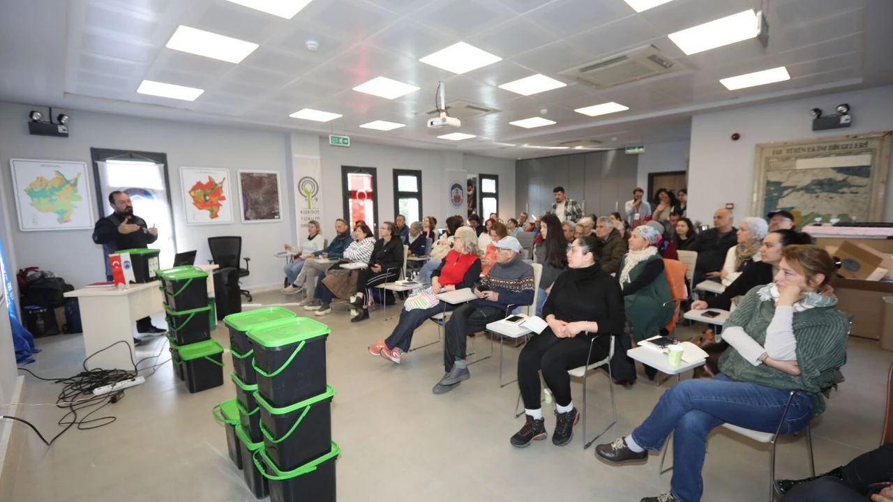 Selçuk’ta Kompost Eğitimi Yoğun İlgi Gördü