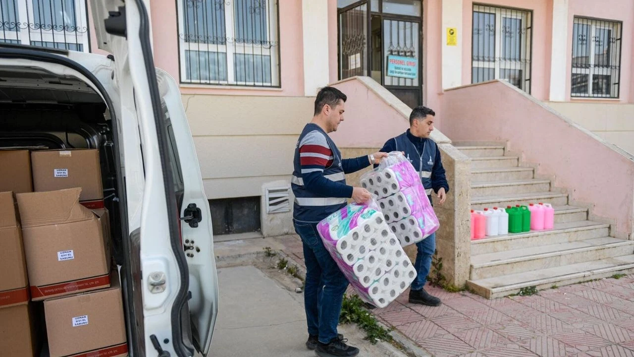 Büyükşehir’den Okullara Hijyen Desteği