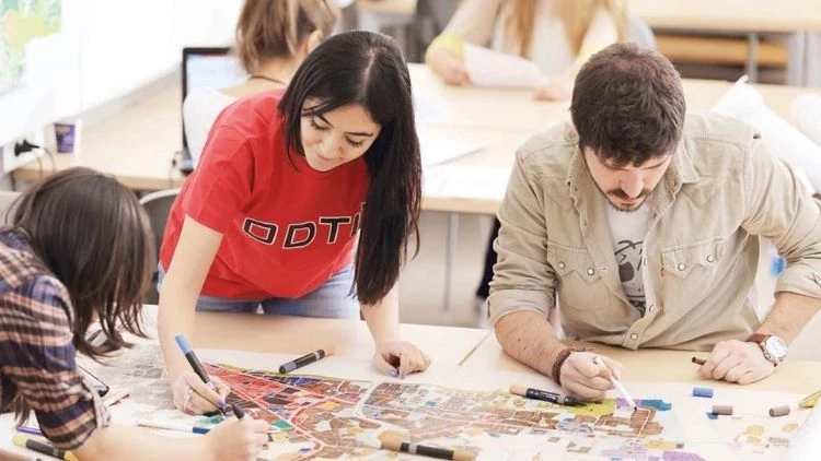 Türkiye QS’de Zirve Yaptı: 28 Üniversite ve 247 Bölüm Listeye Girdi