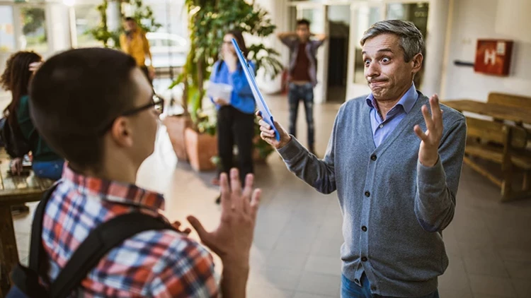 Göreve Yeni Başlayan Okul Müdürleri En Çok İlk Yılda Zorlanıyor (Kardeş Haber)