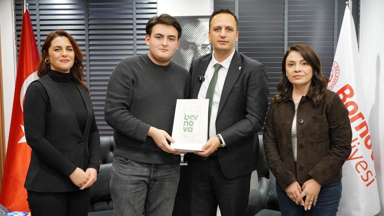 Bornova’dan eğitime güçlü destek, başarıya ödül.