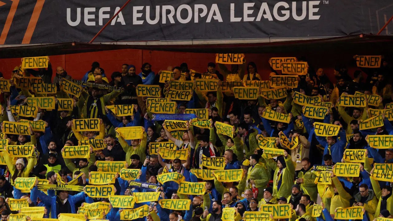 UEFA’DAN FENERBAHÇE’YE YAPTIRIM!