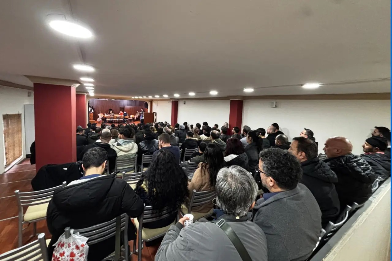 ESENYURTLU EMEKÇİLER “7 DAKİKA” OYUNUNDA BULUŞTU