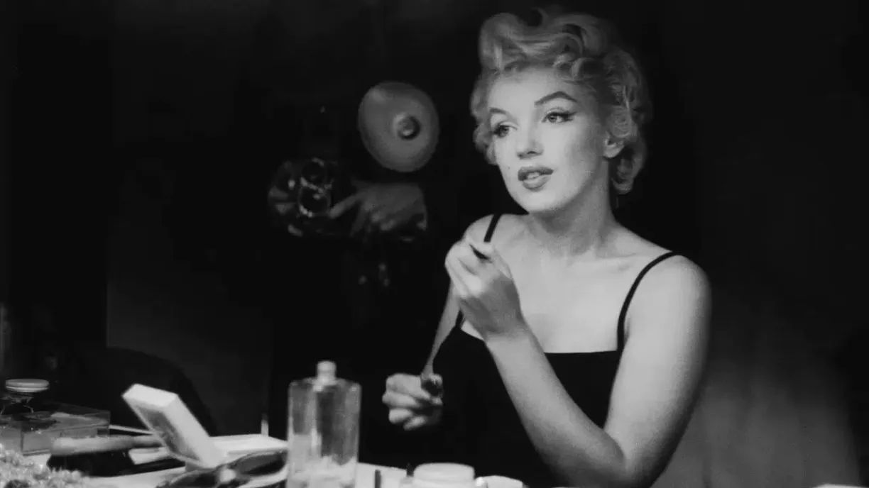 Zamana Meydan Okuyan Zarafet: Monroe’nun Saklı Hazineleri Gün Yüzüne Çıktı (Kardeş Haber)