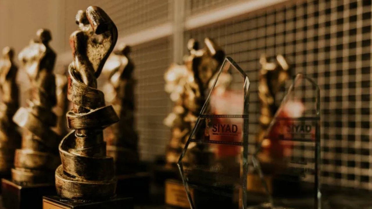 SİYAD, Toprak Işık’a verilen ödülü iptal etti