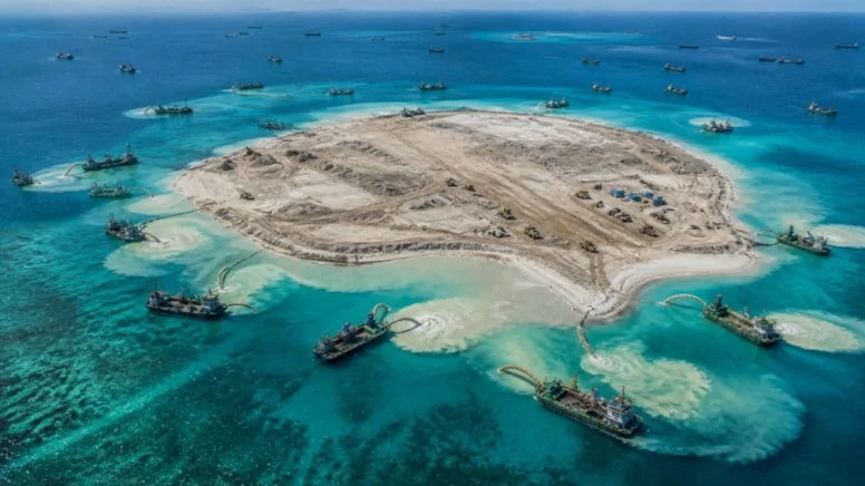 Güney Çin Denizi’nde Stratejik Altyapı Faaliyetleri: Yeni Bir Yapay Ada Projesi