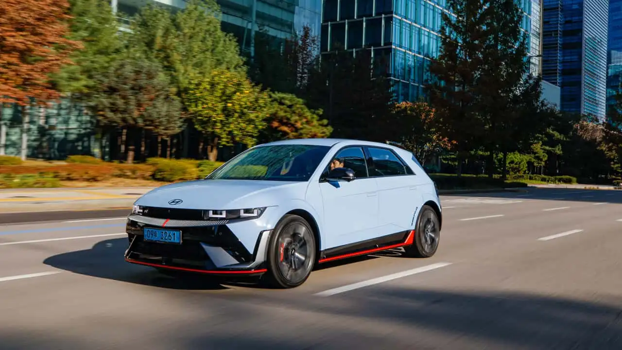 Hyundai’den Performanslı Elektrikliye Manuel Şanzıman Müjdesi