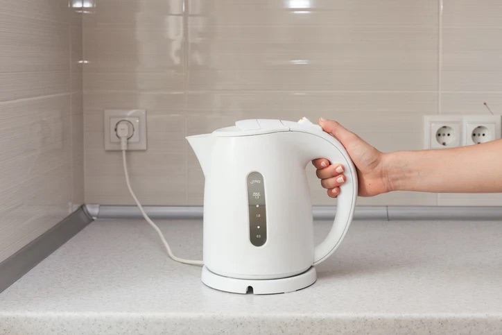 Yeni Araştırma Ortaya Koydu: Plastik Kettle’lar Mikroplastik Salabiliyor