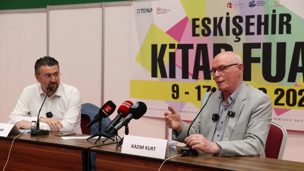 Eskişehir Kitap Fuarı’nda Anlamlı Söyleşi