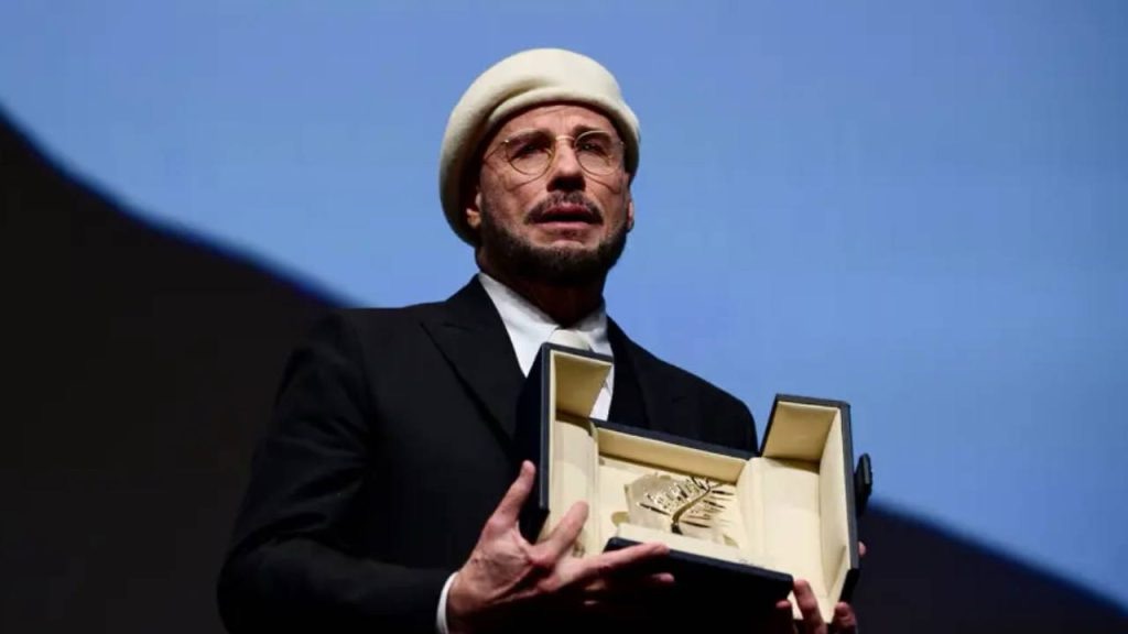 Cannes Film Festival’de John Travolta’ya Sürpriz Onur Palmiyesi