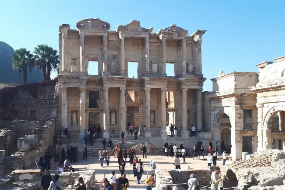 Gençlere Yönelik Ücretsiz Ephesus Turları Başlıyor