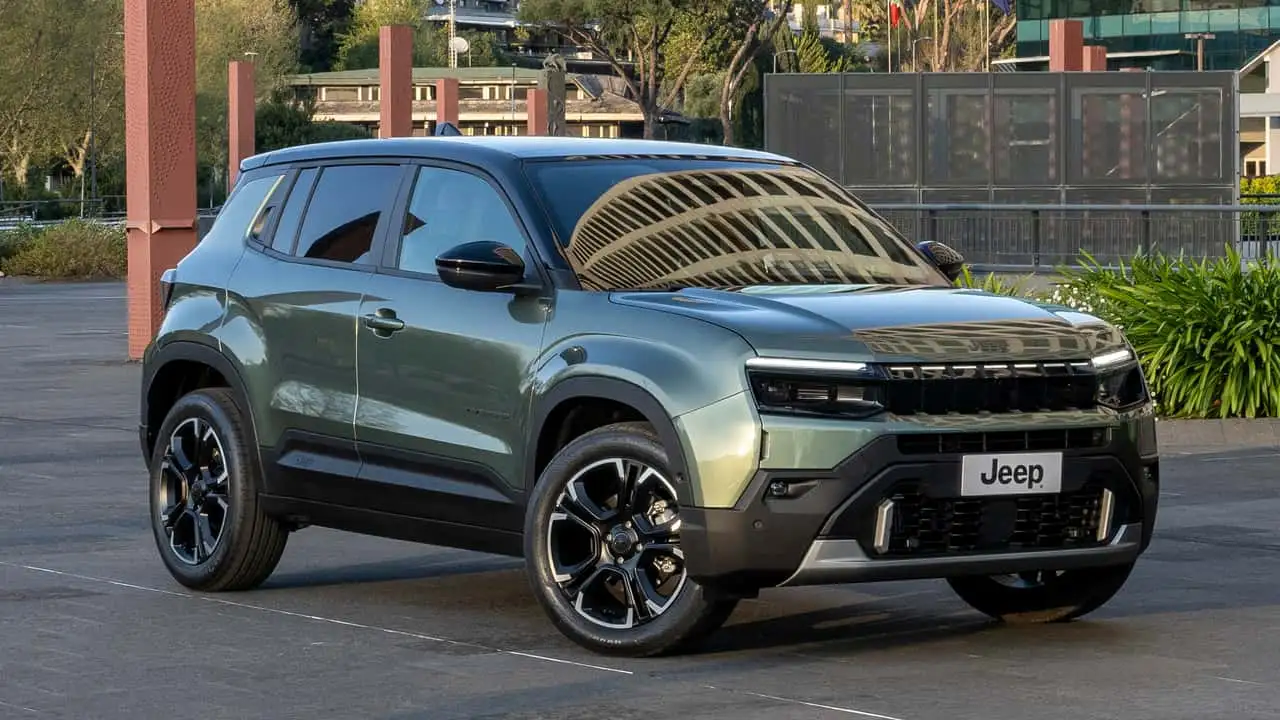 Kompakt Sınıfta Rekabet Kızışıyor: Yeni Jeep Avenger Daha Zengin Donanım ve Manuel Vites Sürpriziyle Tanıtıldı
